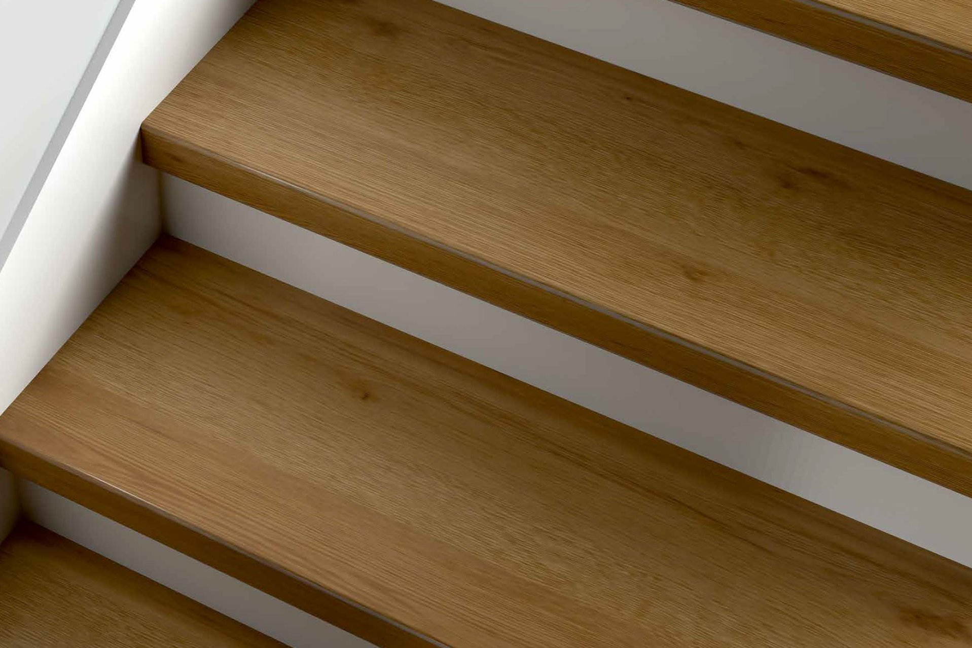 Treppenkanten in Holzoptik aus Vinyl-Bodenbelag